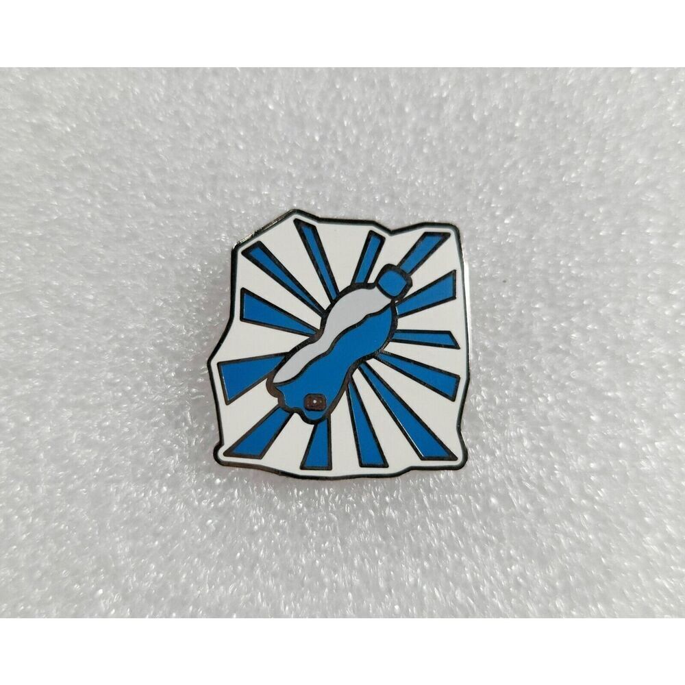 YouTube Water Bottle Flip Challenge Button Pinback Hat Pin Internet‎ Culture